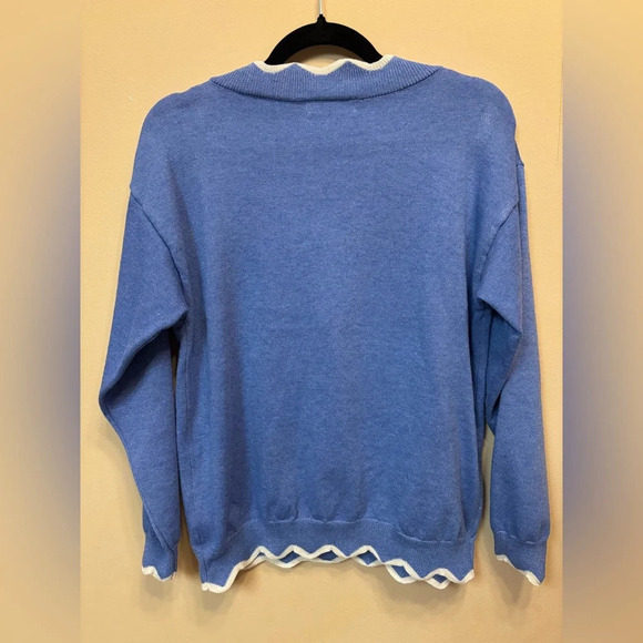 2/$15 - Misslook Scalloped V-Neck Sweater – Blue Medium - Picture 4 of 7